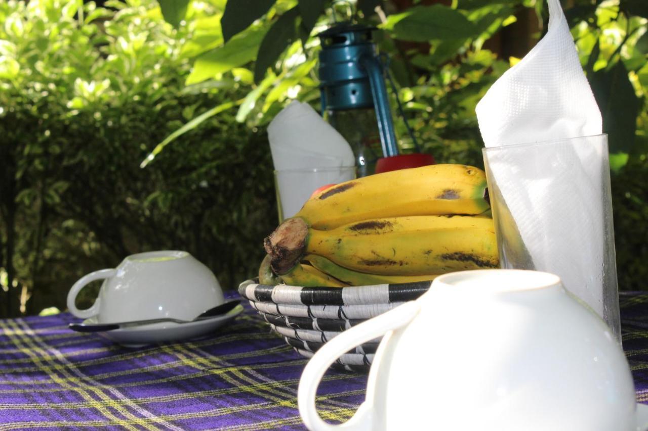 Under Volcanoes View Guest House Nyarugina Exterior foto