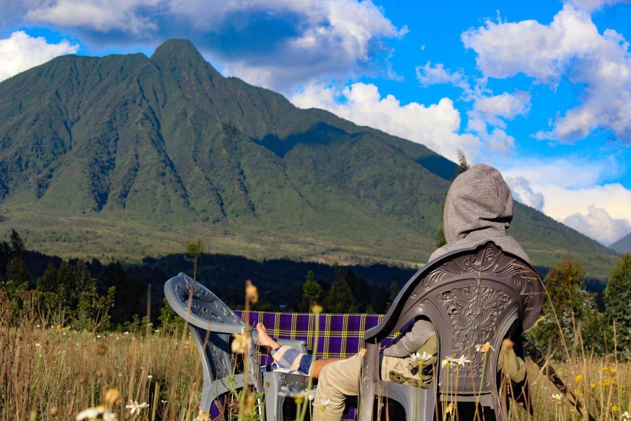 Under Volcanoes View Guest House Nyarugina Exterior foto