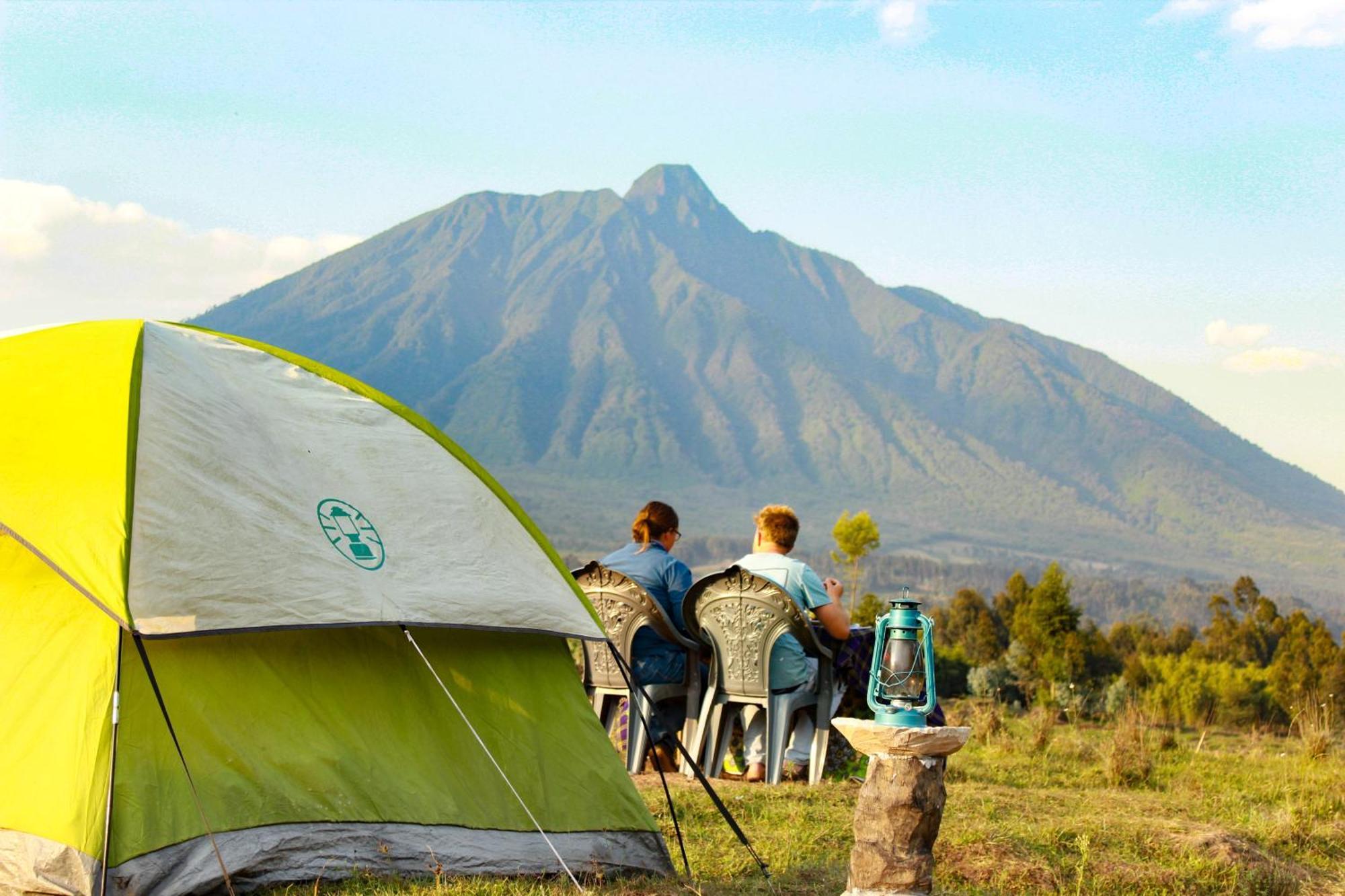 Under Volcanoes View Guest House Nyarugina Quarto foto